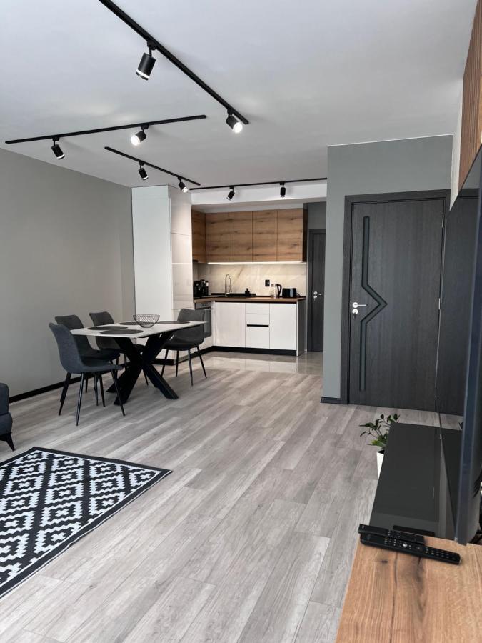 A-Brilliant, New! Spacious & Modern Apartment In Varna Whit Garage Zewnętrze zdjęcie