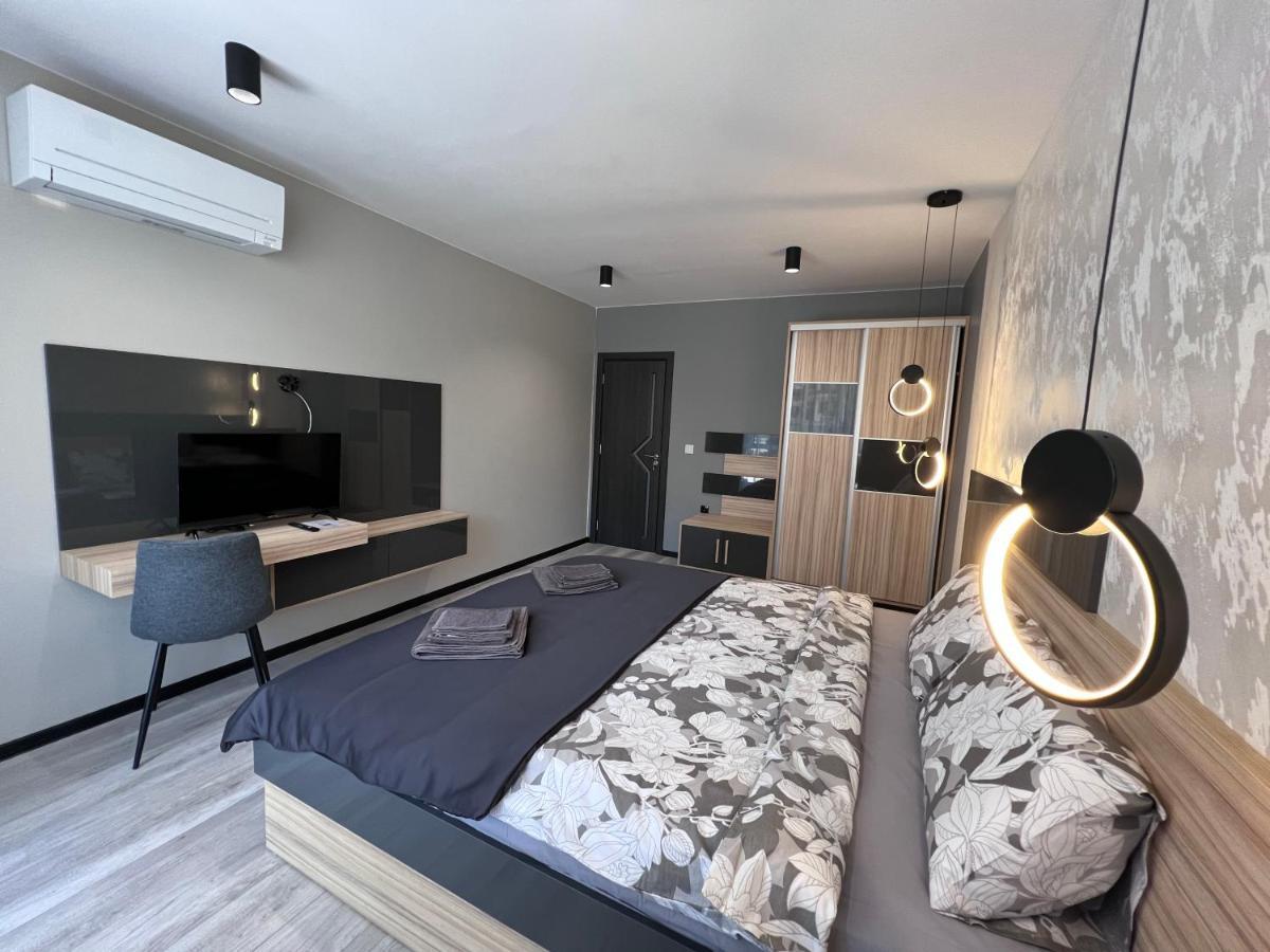 A-Brilliant, New! Spacious & Modern Apartment In Varna Whit Garage Zewnętrze zdjęcie