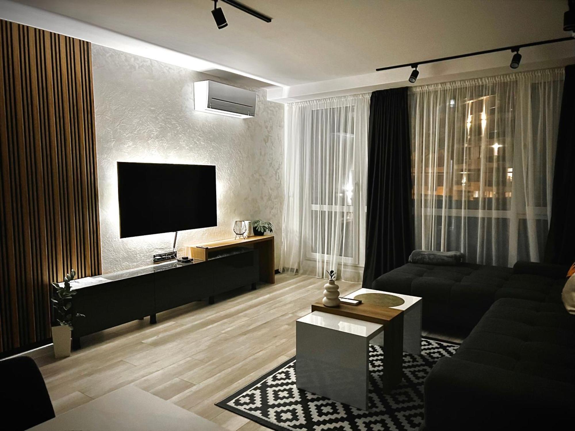 A-Brilliant, New! Spacious & Modern Apartment In Varna Whit Garage Zewnętrze zdjęcie