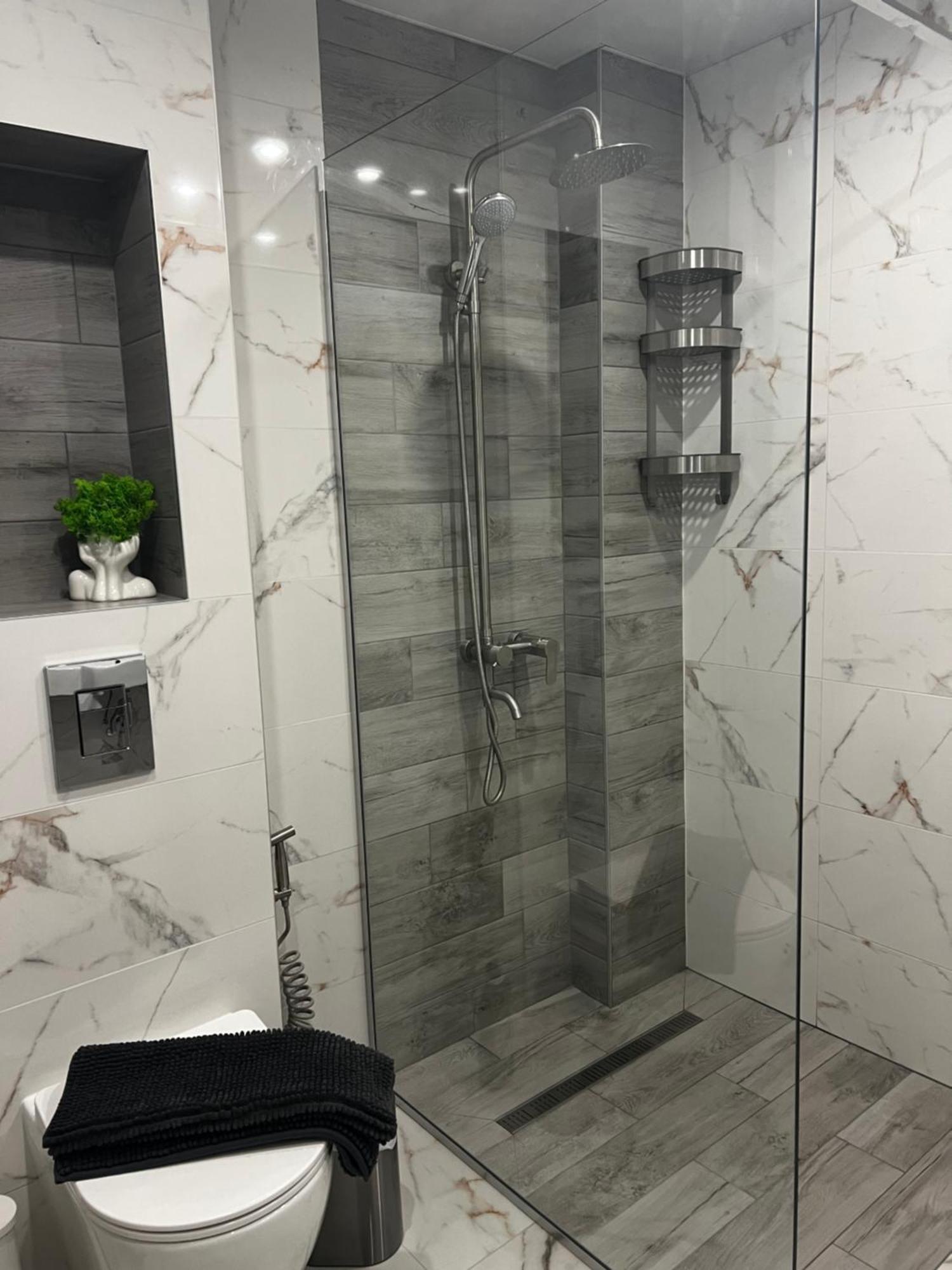 A-Brilliant, New! Spacious & Modern Apartment In Varna Whit Garage Zewnętrze zdjęcie